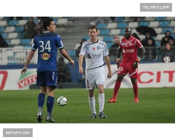 半场战报：尼斯0-0兰斯，双方门将屡献神扑